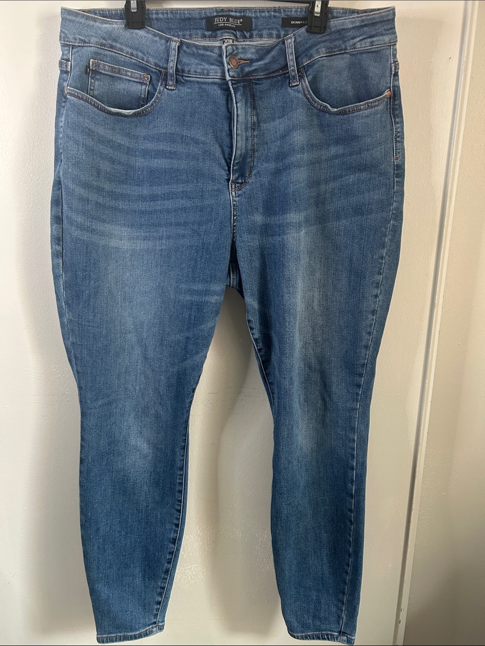 Judy Blue Women's Faded Medium Blue Wash Stretch Denim Cotton Blend Skinny Jeans